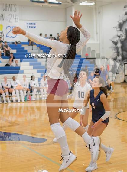 Thumbnail 3 in Tompkins vs. Dawson (KISD/CFISD Tournament) photogallery.