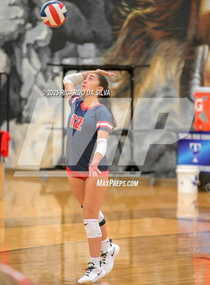 Thumbnail 3 in Tompkins vs. Dawson (KISD/CFISD Tournament) photogallery.