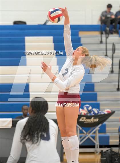 Thumbnail 3 in Tompkins vs. Dawson (KISD/CFISD Tournament) photogallery.