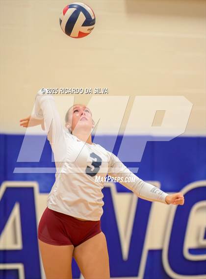 Thumbnail 1 in Tompkins vs. Dawson (KISD/CFISD Tournament) photogallery.