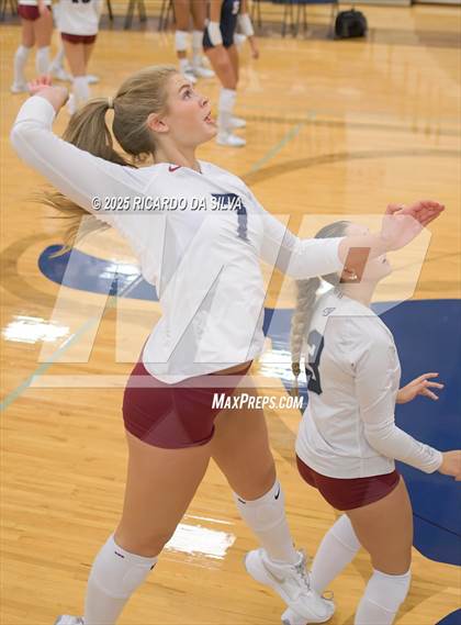 Thumbnail 2 in Tompkins vs. Dawson (KISD/CFISD Tournament) photogallery.