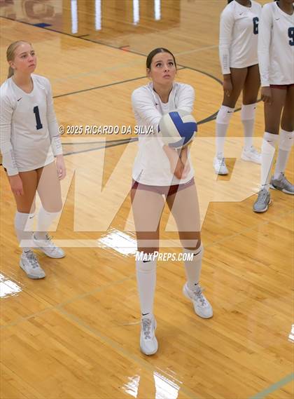 Thumbnail 2 in Tompkins vs. Dawson (KISD/CFISD Tournament) photogallery.