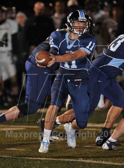Thumbnail 2 in Arapahoe @ Valor Christian (CHSAA 5A Quarterfinal) photogallery.