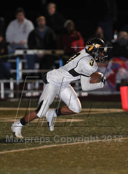 Thumbnail 2 in Arapahoe @ Valor Christian (CHSAA 5A Quarterfinal) photogallery.