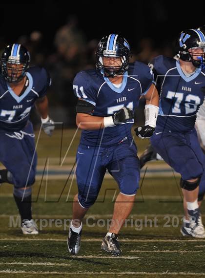 Thumbnail 2 in Arapahoe @ Valor Christian (CHSAA 5A Quarterfinal) photogallery.