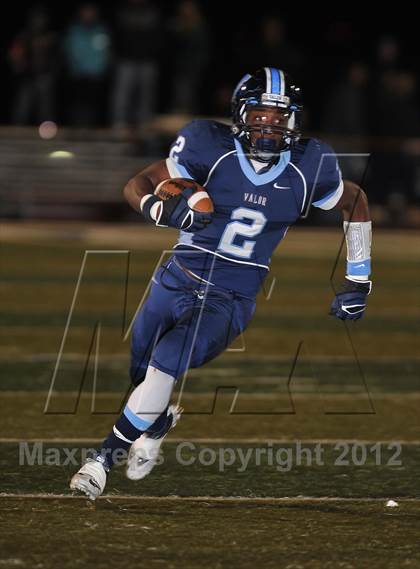 Thumbnail 2 in Arapahoe @ Valor Christian (CHSAA 5A Quarterfinal) photogallery.