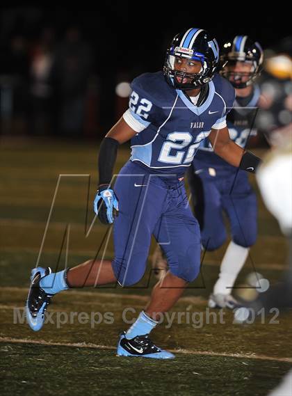 Thumbnail 3 in Arapahoe @ Valor Christian (CHSAA 5A Quarterfinal) photogallery.