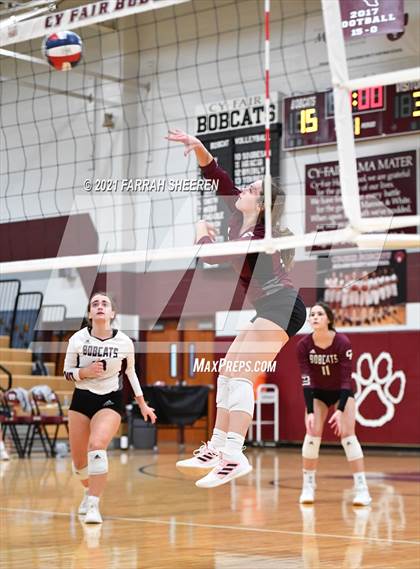 Thumbnail 3 in Northbrook @ Cy-Fair photogallery.