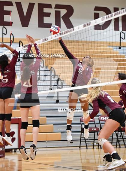 Thumbnail 2 in Northbrook @ Cy-Fair photogallery.