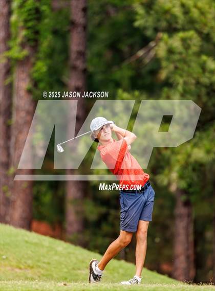 Thumbnail 1 in NCHSAA 2A Finals (Round 2) photogallery.