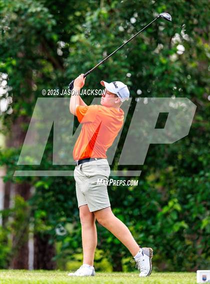 Thumbnail 3 in NCHSAA 2A Finals (Round 2) photogallery.