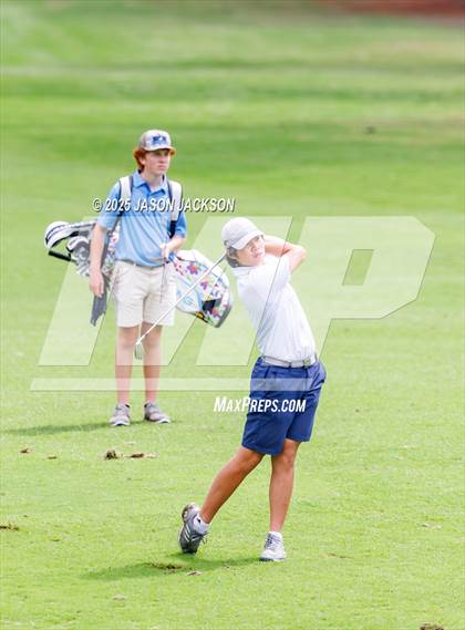 Thumbnail 1 in NCHSAA 2A Finals (Round 2) photogallery.