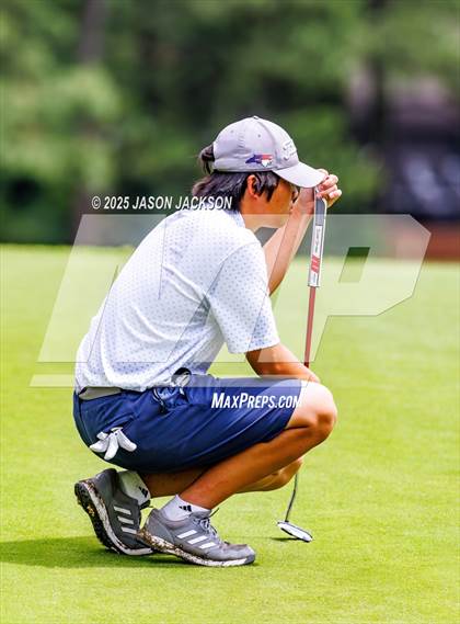 Thumbnail 3 in NCHSAA 2A Finals (Round 2) photogallery.
