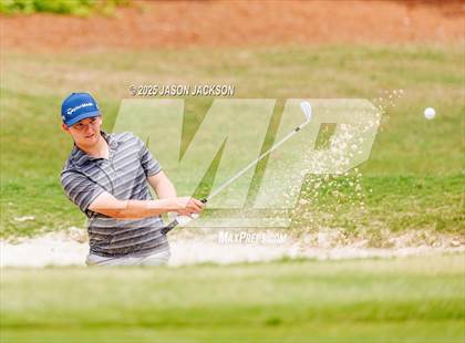 Thumbnail 1 in NCHSAA 2A Finals (Round 2) photogallery.