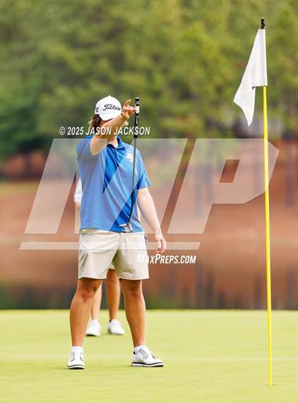 Thumbnail 3 in NCHSAA 2A Finals (Round 2) photogallery.