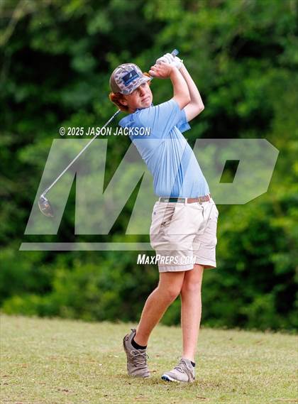 Thumbnail 3 in NCHSAA 2A Finals (Round 2) photogallery.