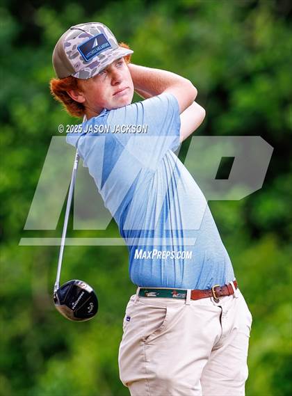Thumbnail 1 in NCHSAA 2A Finals (Round 2) photogallery.