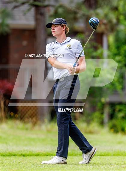 Thumbnail 3 in NCHSAA 2A Finals (Round 2) photogallery.