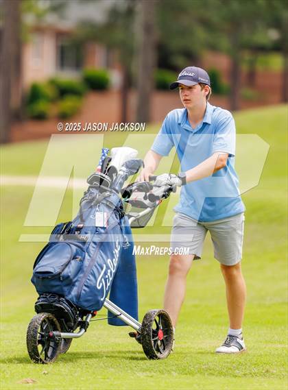 Thumbnail 1 in NCHSAA 2A Finals (Round 2) photogallery.