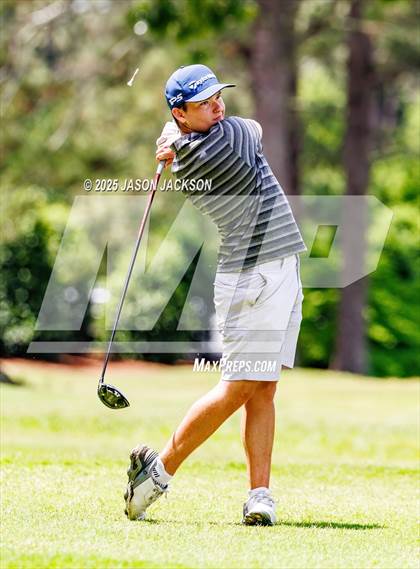 Thumbnail 2 in NCHSAA 2A Finals (Round 2) photogallery.