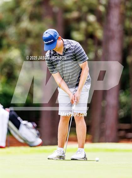 Thumbnail 2 in NCHSAA 2A Finals (Round 2) photogallery.