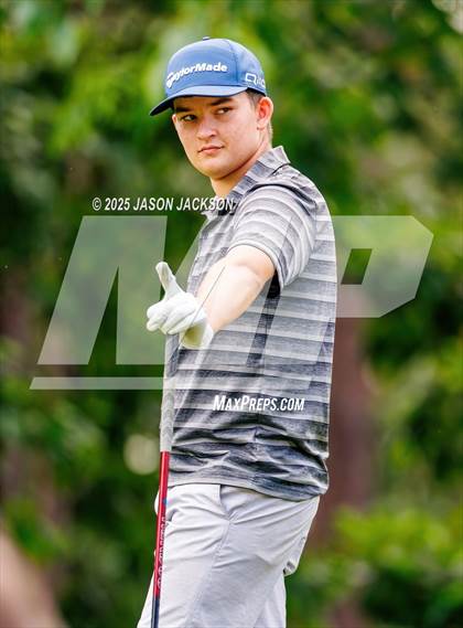 Thumbnail 1 in NCHSAA 2A Finals (Round 2) photogallery.