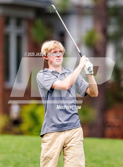 Thumbnail 2 in NCHSAA 2A Finals (Round 2) photogallery.