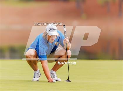 Thumbnail 3 in NCHSAA 2A Finals (Round 2) photogallery.