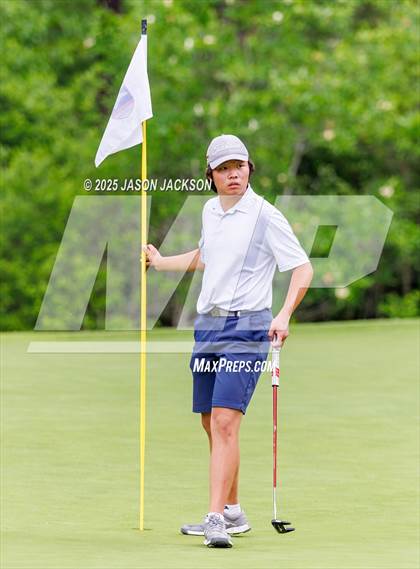 Thumbnail 2 in NCHSAA 2A Finals (Round 2) photogallery.