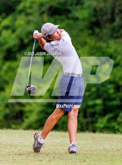 Thumbnail 2 in NCHSAA 2A Finals (Round 2) photogallery.