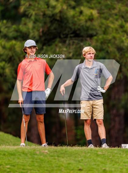Thumbnail 2 in NCHSAA 2A Finals (Round 2) photogallery.