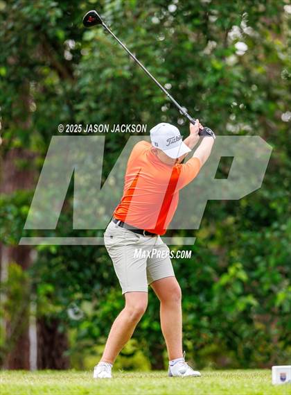 Thumbnail 2 in NCHSAA 2A Finals (Round 2) photogallery.