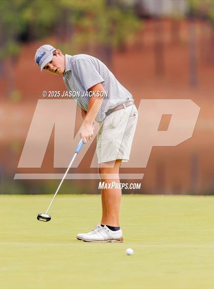 Thumbnail 2 in NCHSAA 2A Finals (Round 2) photogallery.