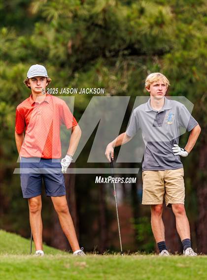 Thumbnail 1 in NCHSAA 2A Finals (Round 2) photogallery.