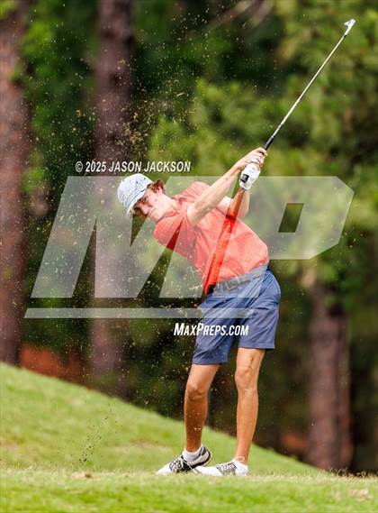 Thumbnail 1 in NCHSAA 2A Finals (Round 2) photogallery.