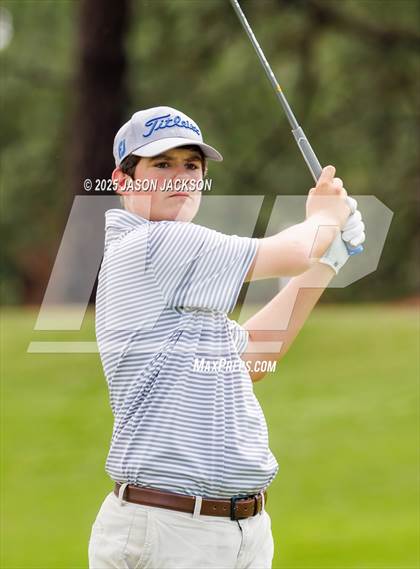 Thumbnail 1 in NCHSAA 2A Finals (Round 2) photogallery.