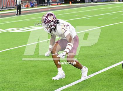 Thumbnail 2 in Jordan vs. Summer Creek (UIL 6A Division 2 Football Region 3 Regional) photogallery.