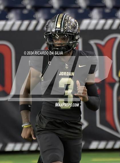 Thumbnail 3 in Jordan vs. Summer Creek (UIL 6A Division 2 Football Region 3 Regional) photogallery.