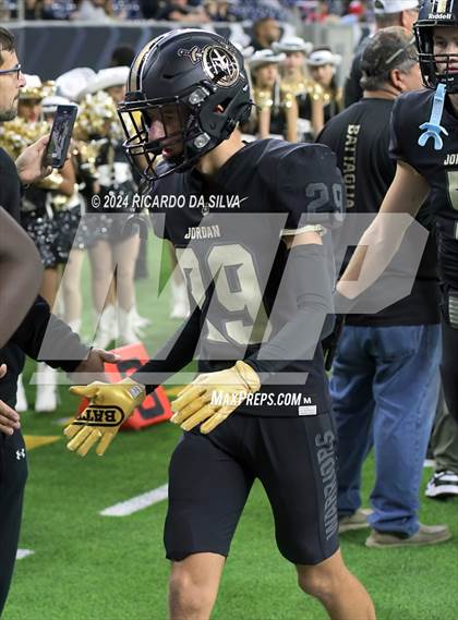 Thumbnail 2 in Jordan vs. Summer Creek (UIL 6A Division 2 Football Region 3 Regional) photogallery.