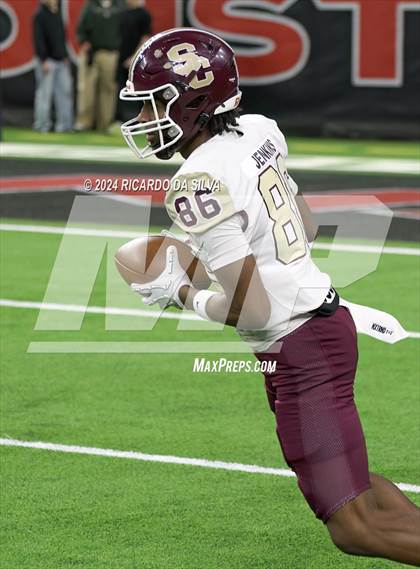 Thumbnail 1 in Jordan vs. Summer Creek (UIL 6A Division 2 Football Region 3 Regional) photogallery.