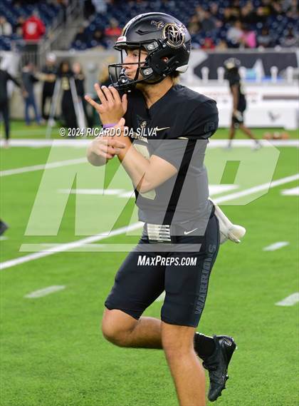 Thumbnail 3 in Jordan vs. Summer Creek (UIL 6A Division 2 Football Region 3 Regional) photogallery.