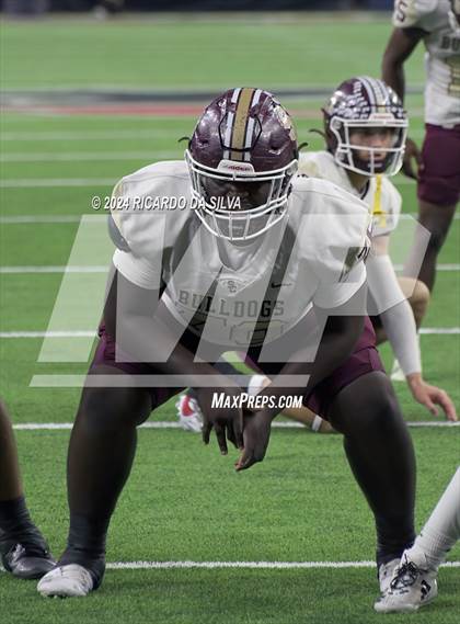 Thumbnail 1 in Jordan vs. Summer Creek (UIL 6A Division 2 Football Region 3 Regional) photogallery.
