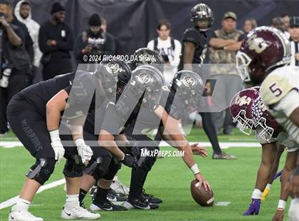 Thumbnail 3 in Jordan vs. Summer Creek (UIL 6A Division 2 Football Region 3 Regional) photogallery.