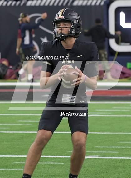 Thumbnail 1 in Jordan vs. Summer Creek (UIL 6A Division 2 Football Region 3 Regional) photogallery.