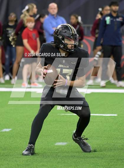Thumbnail 1 in Jordan vs. Summer Creek (UIL 6A Division 2 Football Region 3 Regional) photogallery.