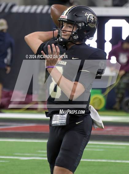 Thumbnail 3 in Jordan vs. Summer Creek (UIL 6A Division 2 Football Region 3 Regional) photogallery.