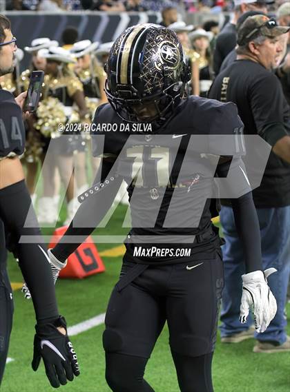 Thumbnail 3 in Jordan vs. Summer Creek (UIL 6A Division 2 Football Region 3 Regional) photogallery.