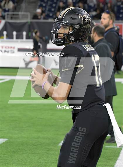 Thumbnail 1 in Jordan vs. Summer Creek (UIL 6A Division 2 Football Region 3 Regional) photogallery.