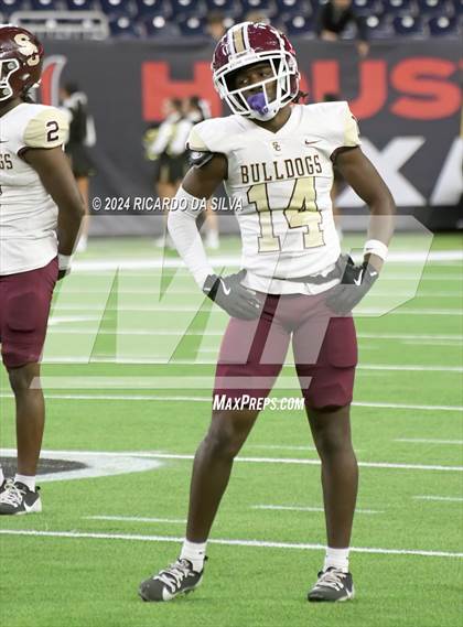 Thumbnail 2 in Jordan vs. Summer Creek (UIL 6A Division 2 Football Region 3 Regional) photogallery.
