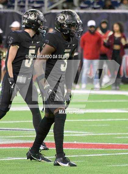 Thumbnail 1 in Jordan vs. Summer Creek (UIL 6A Division 2 Football Region 3 Regional) photogallery.